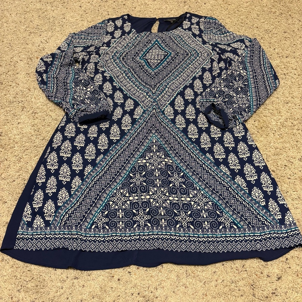 Fifth & Park Blue and White Geometric Long Sleeve Dress